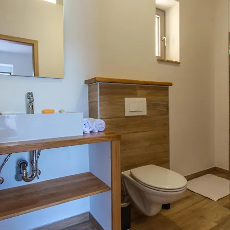 Beautiful In Skofije Tatil Evi