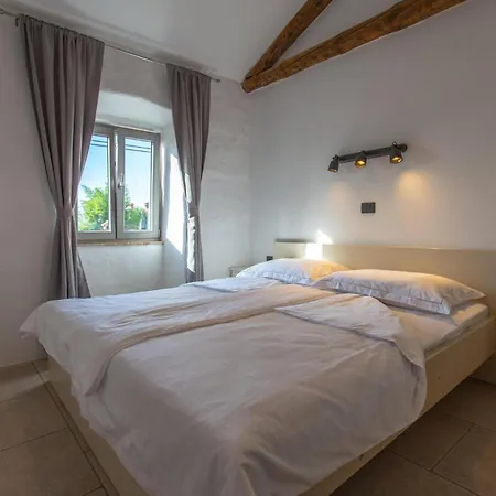 Beautiful In Skofije * Plavje