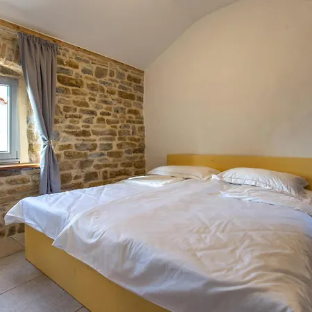 Beautiful In Skofije Tatil Evi