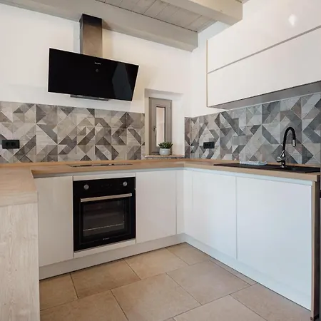 Beautiful In Skofije Сasa de vacaciones *