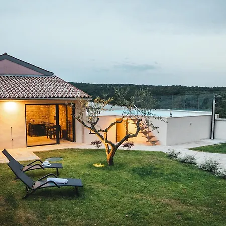 Beautiful In Skofije Počitniška hiša Zgornje Skofije