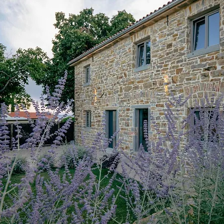 Beautiful In Skofije Tatil Evi *