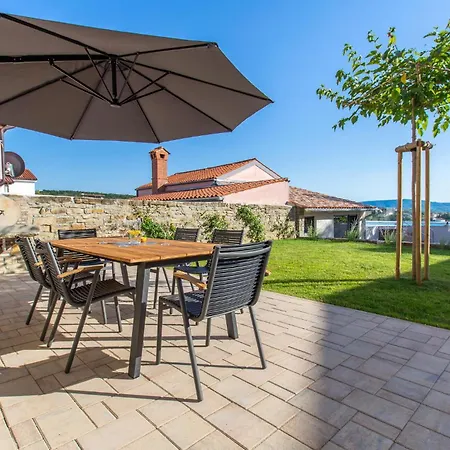 Сasa de vacaciones Beautiful In Skofije *