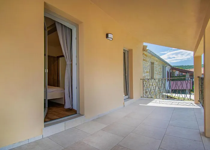 Beautiful In Skofije * Plavje